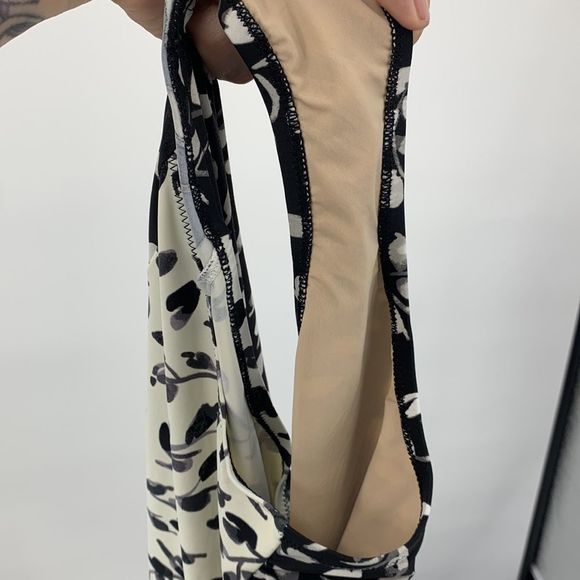 A Pea In The Pod Maternity Swimsuit Sz M - Picture 7 of 8